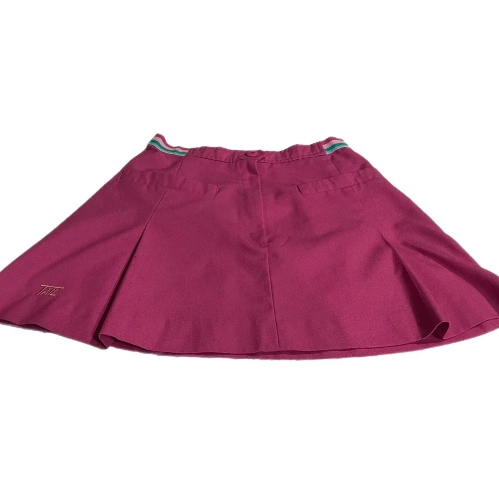 Tail‎ skirt